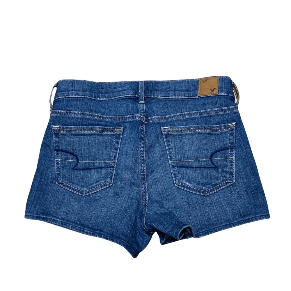 American Eagle High Rise Jean Shorts Womens 2 Medium Wash Blue Denim Casual